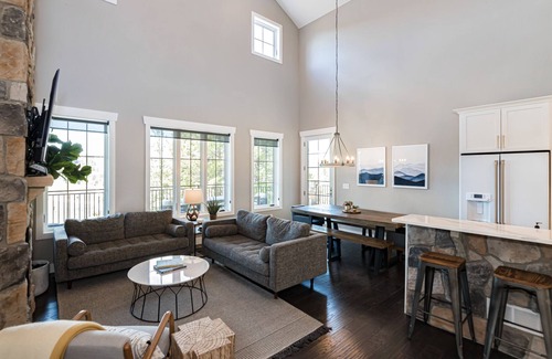 Granby House | Lone Eagle Luxury Mountain Getaway with Hot Tub + Gym/Peloton