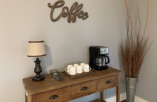 Dahlonega House | LoneBear Cottage2 Historic Dahlonega & Wineries!