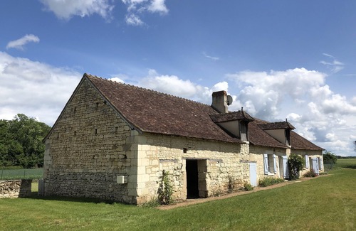 La Roche-Posay Cottage | Longère character green