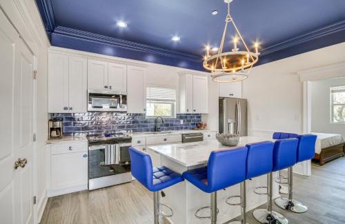 Long Beach House | Long Beach Home with Views and On-Site Beach Access!