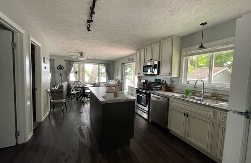 Traverse City Cottage | Long Lake Crescent Cove Cottage
