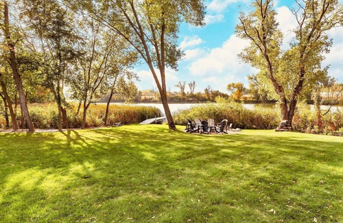 Willmar House | Long Lake Vacay