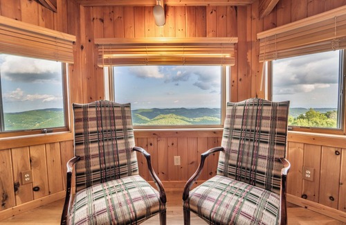 Blowing Rock House | Long Range Views! Spacious 5-bedroom House Great For Multi Families!