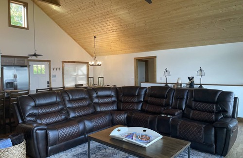 Blowing Rock House | Long Range Views with Excellent Location!