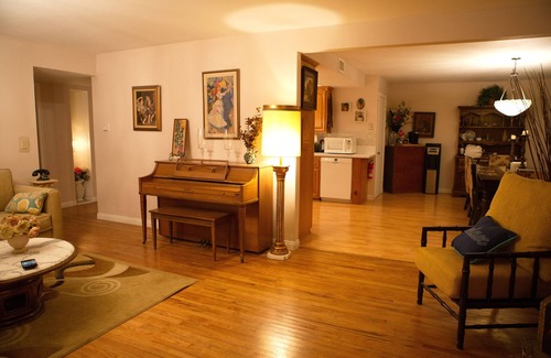 Hermosa Village House | Long Term Rental House: 5 Minutes to Disneyland/Convention Center