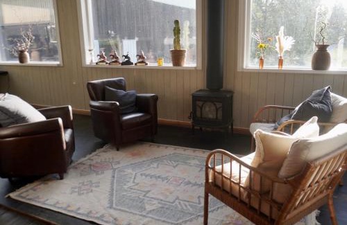 Nykvarn Bed & Breakfast | Long Valley Ranch & Lodge