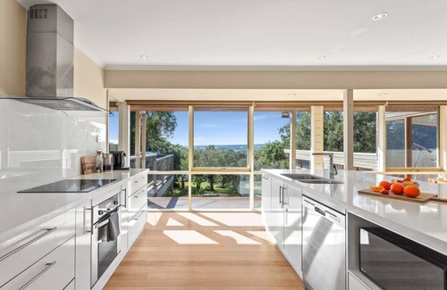 Red Hill House | Long View at Red Hill, heated pool, pet friendly