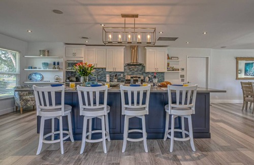 Sarasota House | Longboat Key, canal 2 bed 2 bath