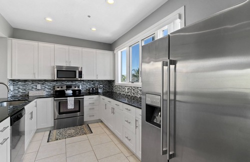 Whitney Beach House | Longboat Key Escape–Beach, Pool, Tennis & Pickleball Cedars East #603 by RVA