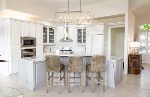 Longboat Key House | Longboat Key home on the canal and a 5 minute walk to the beach