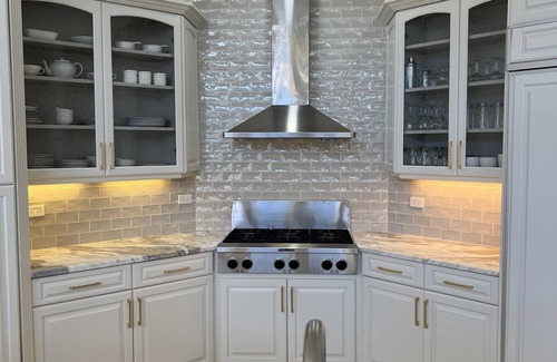 Longboat Key House | Longboat Key home on the canal and a 5 minute walk to the beach