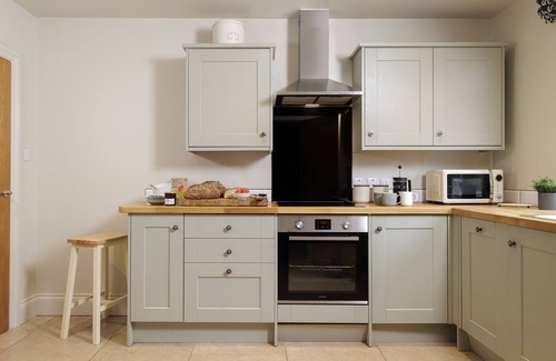 Longborough Cottage | Longborough House - a beautiful house sleeping 10 guests