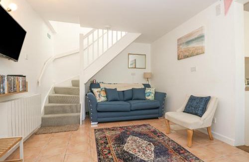 Porthcurno House | Longships