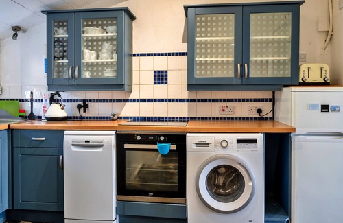 Penzance Cottage | Longships