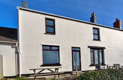 Penzance Cottage | Longships