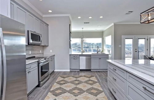 Jonestown House | Longterm Lake House with Views and Hot Tub