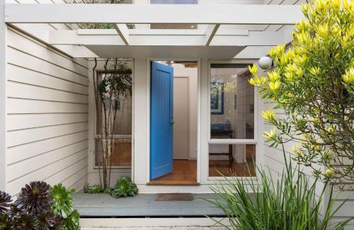 Point Lonsdale House | Lonsdale Back Beach Retreat