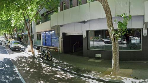 Chinatown Apartment | Lonsdale Street Studio Apartment
