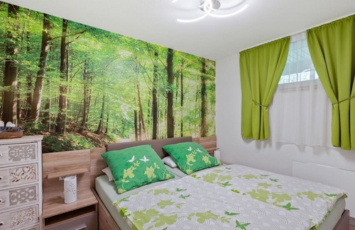 Tonbach Apartment | Look forward to a relaxing vacation close to nature in this cozy vacation apartment.