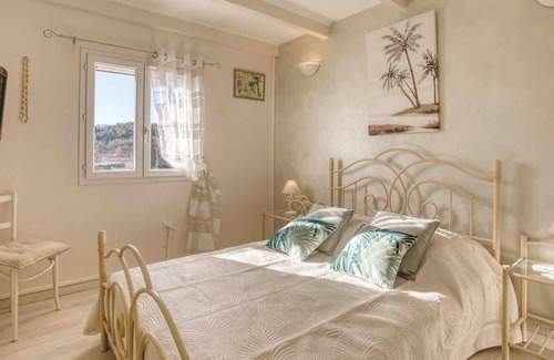 Entrecasteaux House | Look forward to an unforgettable vacation in this modern vacation home with pool.