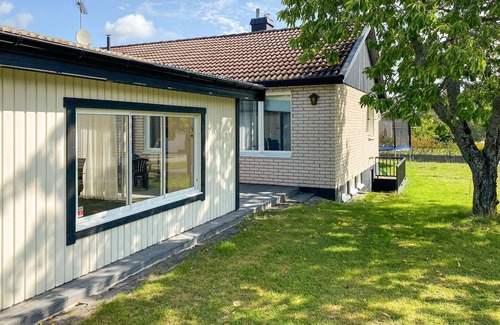 Hultsfred House | Look forward to a relaxing time in this comfortable vacation home with sauna.