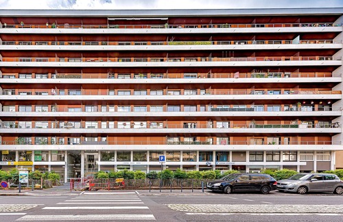 Chaville Apartment | Look forward to a relaxing vacation in this cozy vacation apartment.