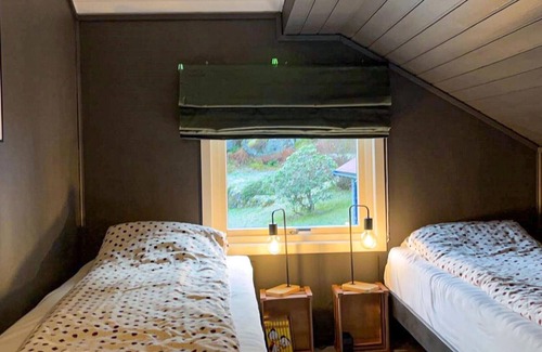 Solund House | Look forward to the vacation in the cottage surrounded by beautiful nature.