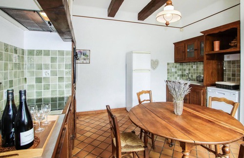 Grillon House | Look forward to this welcoming and authentic vacation home with pool in Valréas.