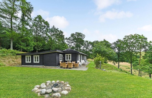 Randbol House | Look forward to your cozy vacation home in a green landscape.