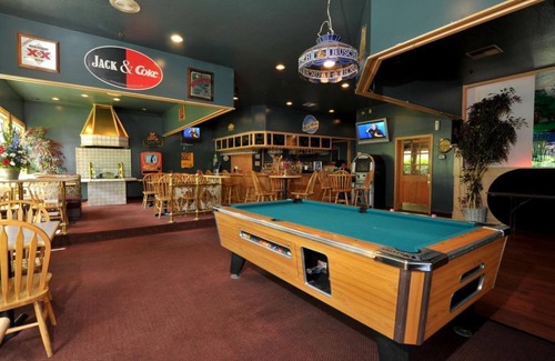 Nampa Hotel | Look No Further, On-site Restaurant and Bar, Near Roaring Springs Water Park!