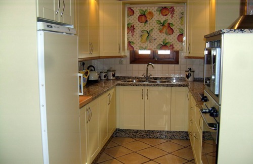 Iznajar House | Looking for that special place to chill out and take in the surrounding views.