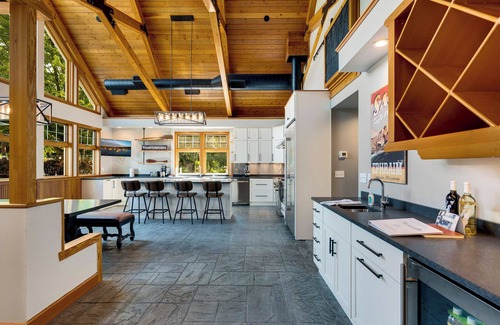 Fish Creek House | Looking for the perfect place for a family gathering or couples get away?