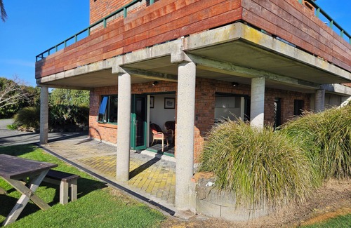 Pataua South Apartment | Lookout at Pataua South, 5 minutes from the beach. Space to play.