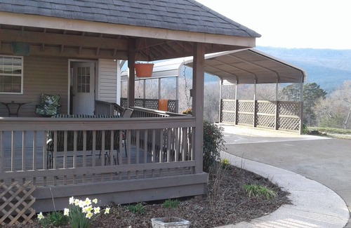 Chickamauga Cottage | Lookout Mtn, Georgia