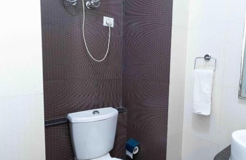 DLF City Hotel | LOOMSTAY SMART INN HOTEL