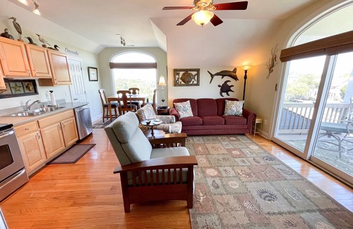Ocracoke Condo | Loon's Loft: Wonderfully furnished condo centrally located. Pool.