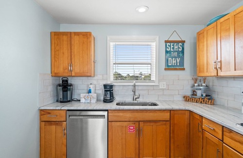 St. George Island House | Looney Dunes: 4BR Home on SGI- Beach Views, Pet Friendly, Priv. Pool, Sleeps 13!
