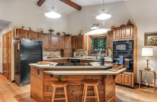 Minocqua House | Loonsight Summary: We