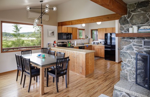 Lopez Island House | Lopez Island, Crow's Nest #302