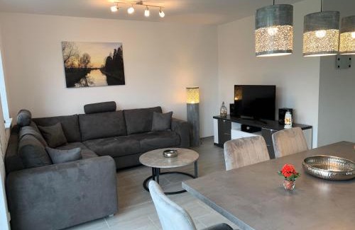 Loppersum House | Loppi Hus