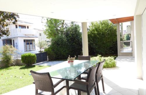 Trikala Apartment | Lora's house