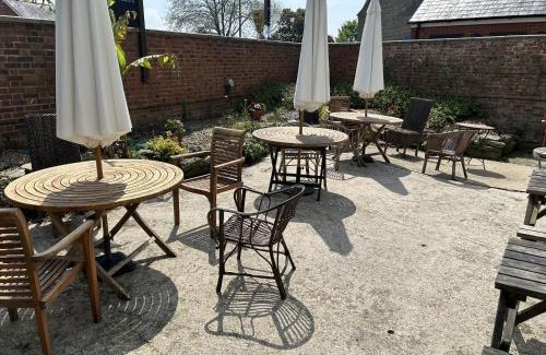 Bridport Bed & Breakfast | Lord Nelson Hotel