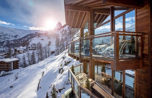 Manhattan Ski Chalet | Lorem ipsum