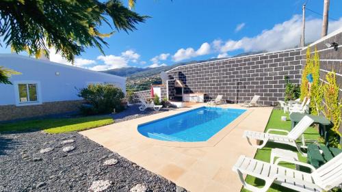 Calheta House | Loreto Rose, Panoramic Ocean and Mountain View