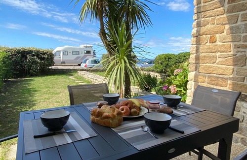 Kerroch Apartment | Loriot1 apartment sea view on the fort blocked, ploemeur