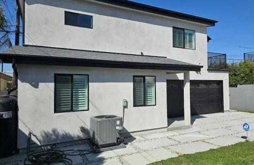 Park Mesa Heights House | Los Angeles Home 2 miles from SoFi Stadium