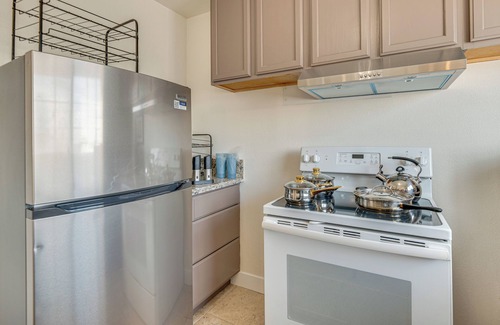 Park Mesa Heights House | Los Angeles Home Near Hospitals & Metrolink Access