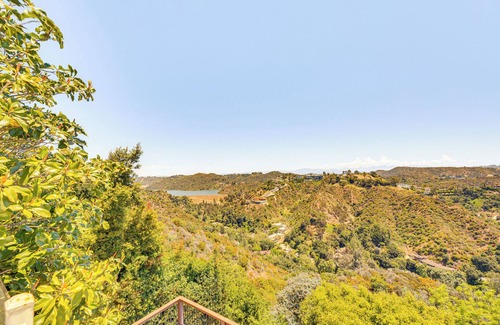 Bel Air House | Los Angeles Home w/Private Pool, Mtn & Lake View!