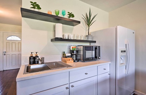 Ladera Heights Apartment | Los Angeles Suite w/ Covered Patio Area!