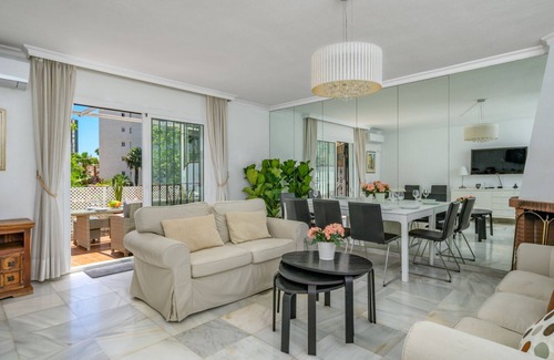 Fuengirola Villa | Los Boliches townhouse by Costarentals - Ref 61